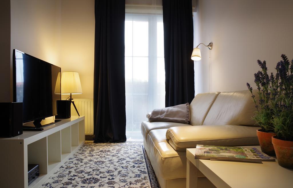 Apartament White Сьрем Екстер'єр фото