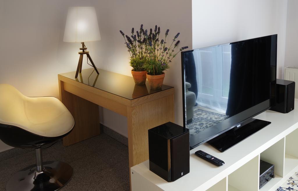 Apartament White Сьрем Екстер'єр фото